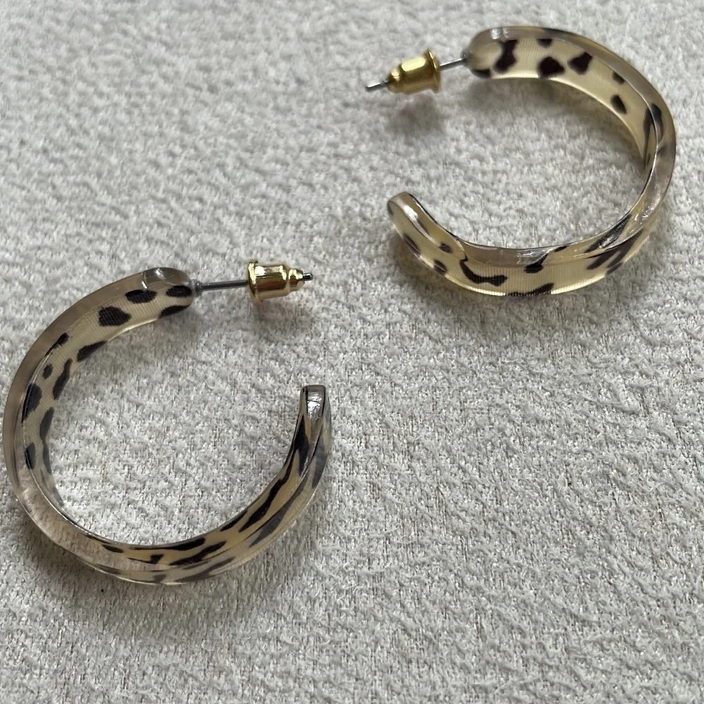 Cheetah print open hoops